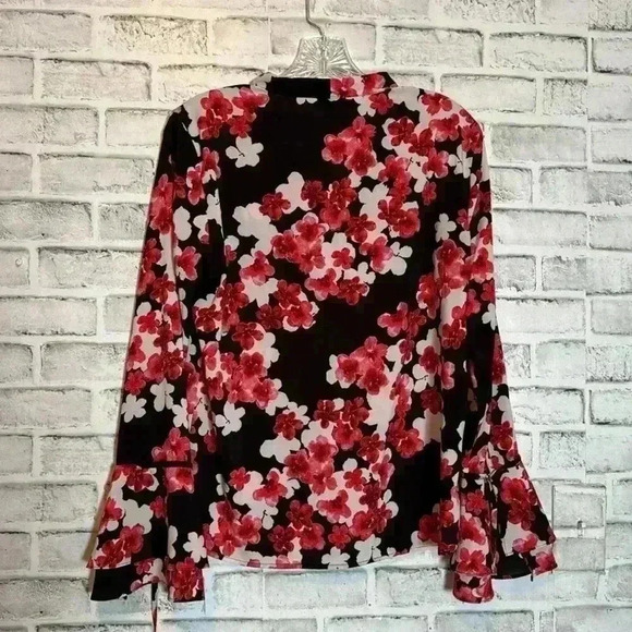 Calvin Kline blouse size small petal style sleeves with ties red black floral - Picture 4 of 6